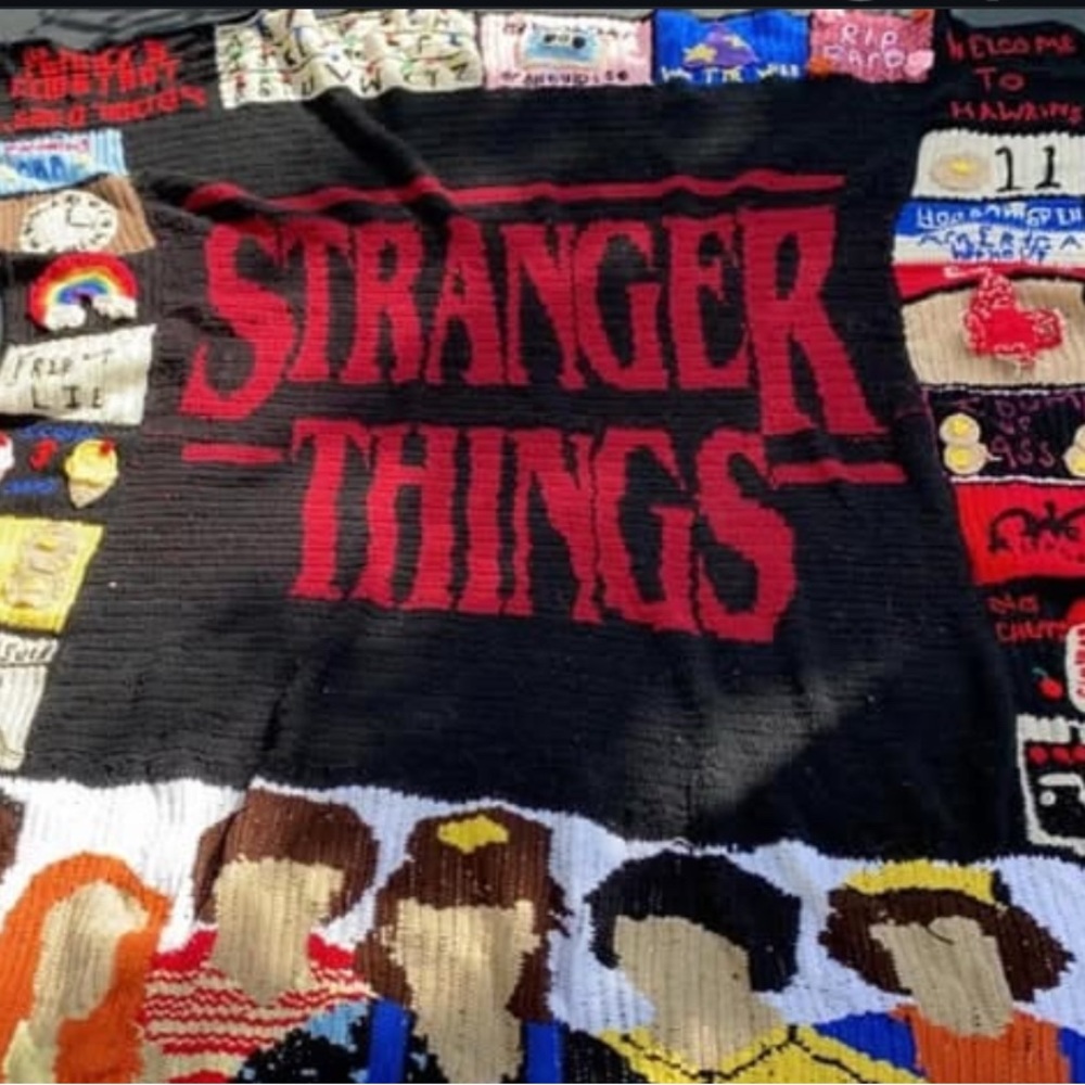 Custom crochet blanket dm if interested tell me what u want& I’ll give u price